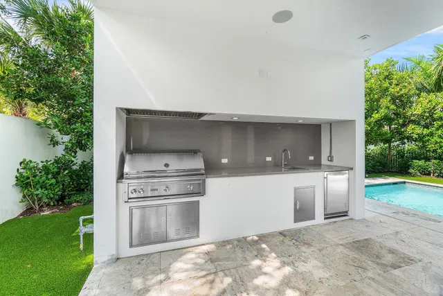 Palm Trail Delray Beach Residence photo 30