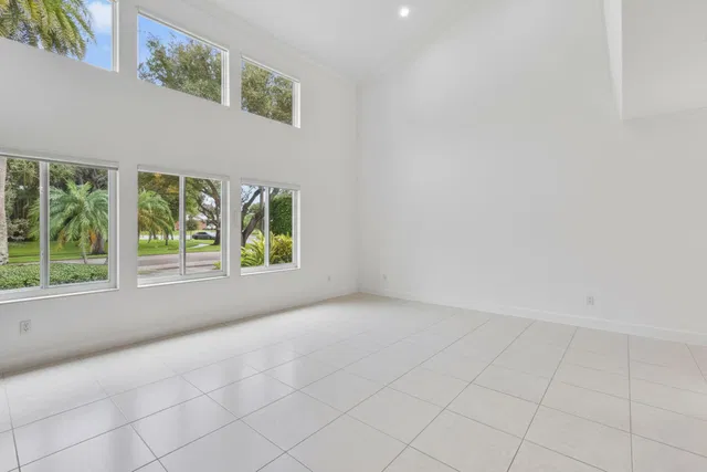 West Palm Beach Residence photo 3
