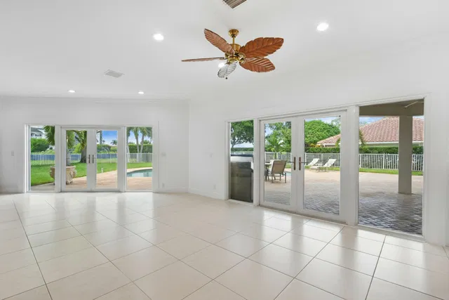 West Palm Beach Residence photo 11