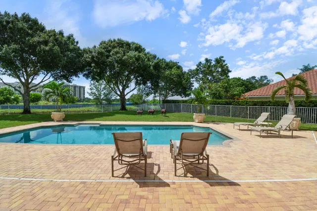 West Palm Beach Residence photo 33