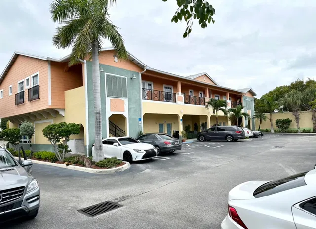 Downtown Delray Beach Unit 101 photo 2