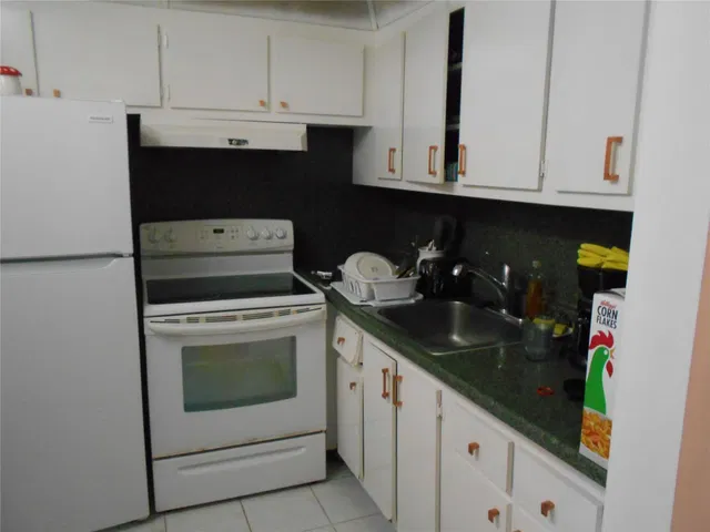 Unit C photo 7