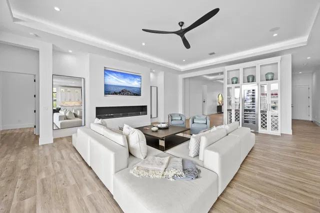 Village of North Palm Beach Residence photo 12
