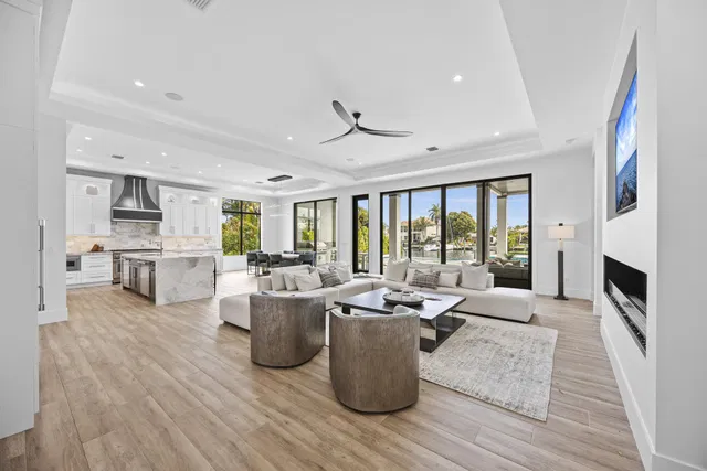 Village of North Palm Beach Residence photo 16