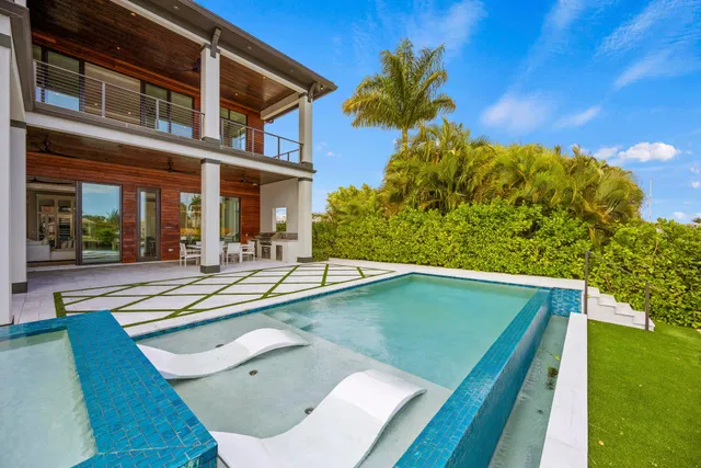 Village of North Palm Beach Residence photo 33