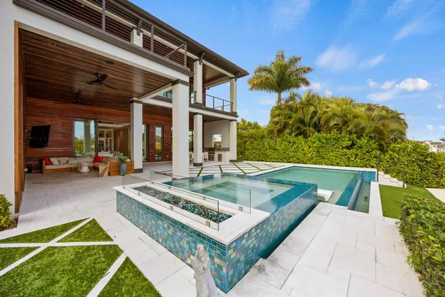Village of North Palm Beach Residence photo 34