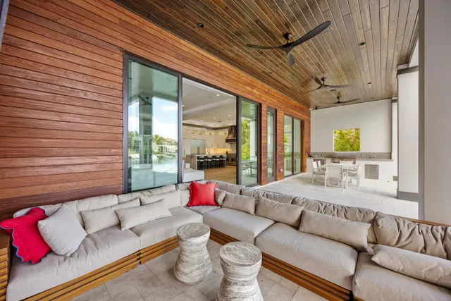 Village of North Palm Beach Residence photo 35