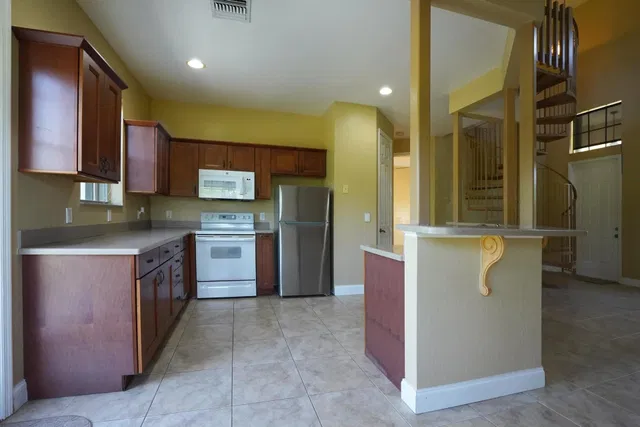 Residence photo 4