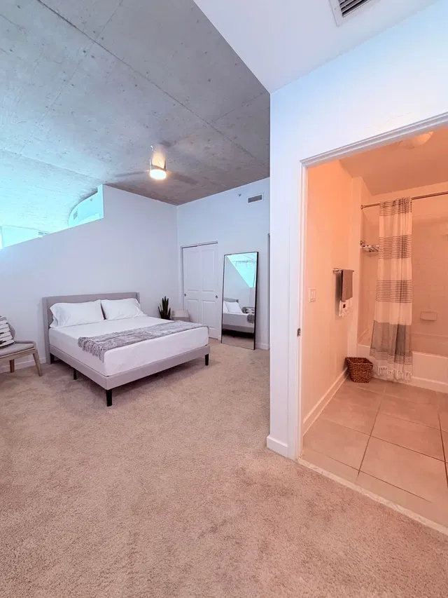 The Edge Unit 308 photo 28