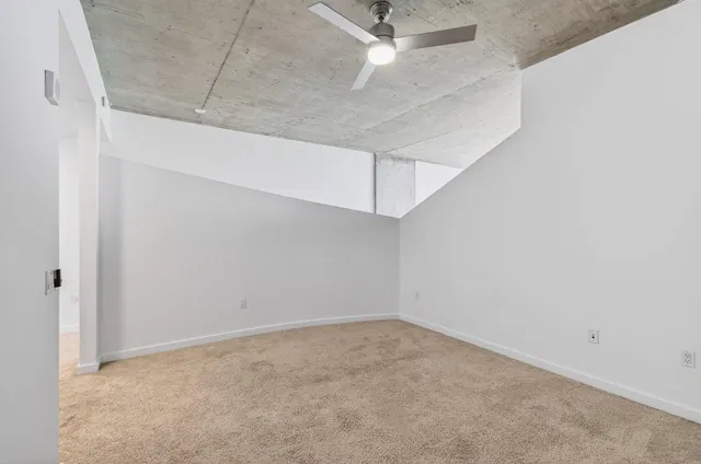 The Edge Unit 308 photo 29