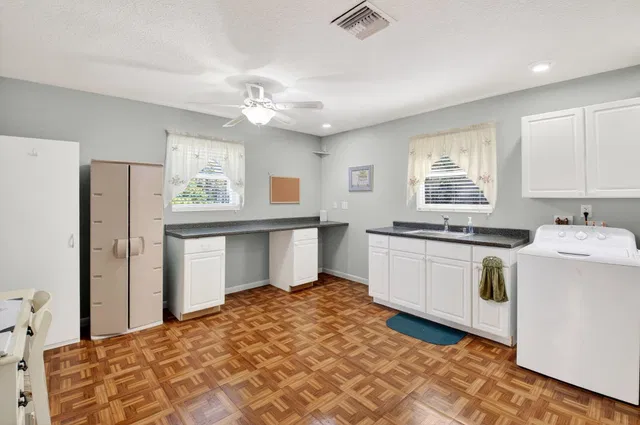 Residence photo 11