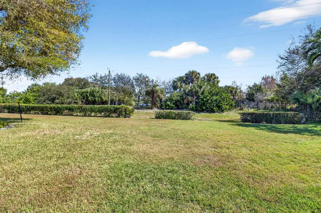 Residence photo 17