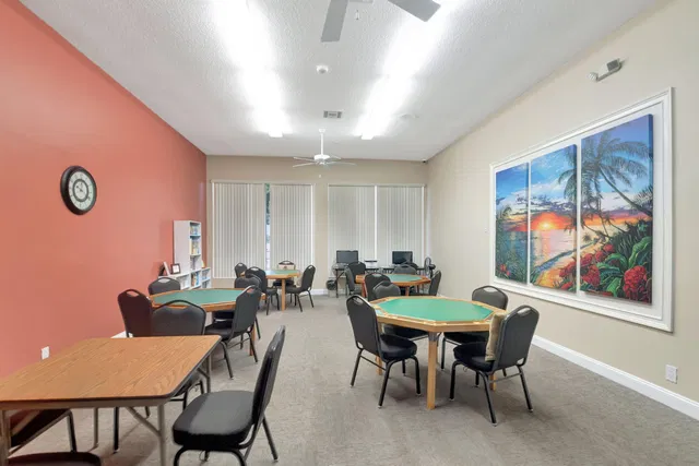 Residence photo 22