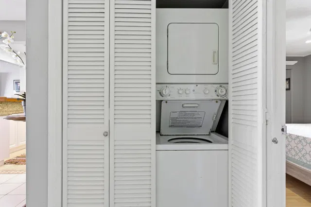  Unit 205 photo 18