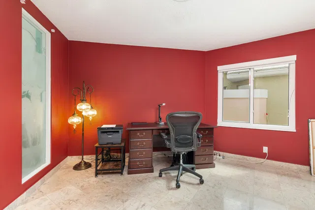  Residence photo 18