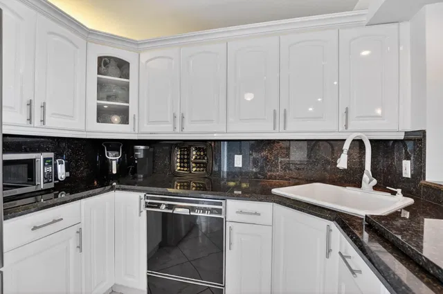 Boca Raton Unit 1004 photo 13