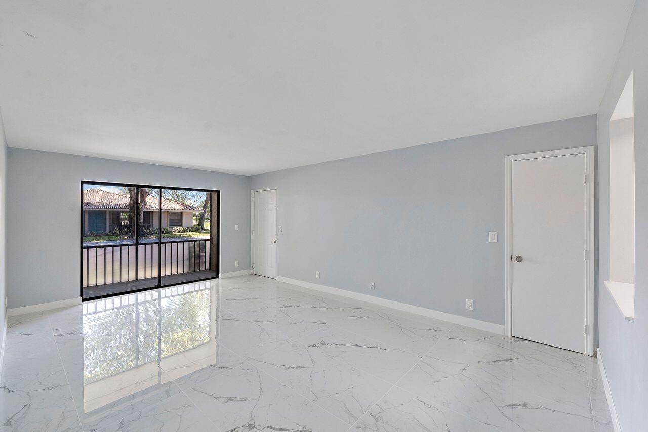 Unit 107 photo 9