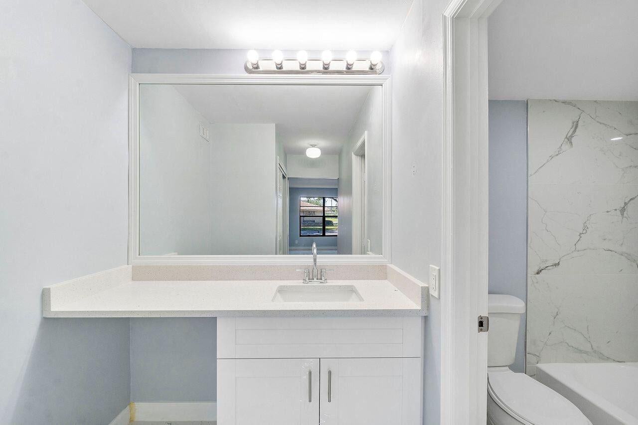 Unit 107 photo 17