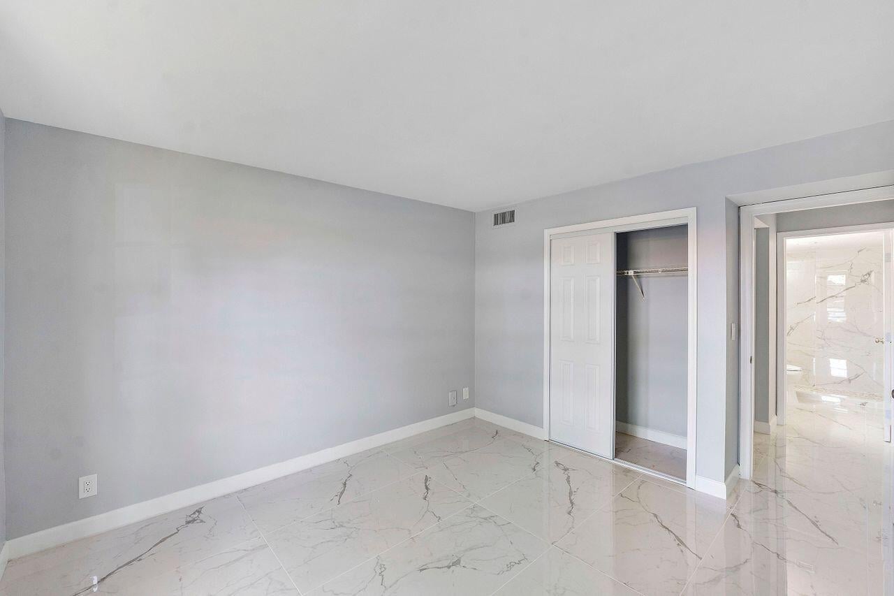 Unit 107 photo 20