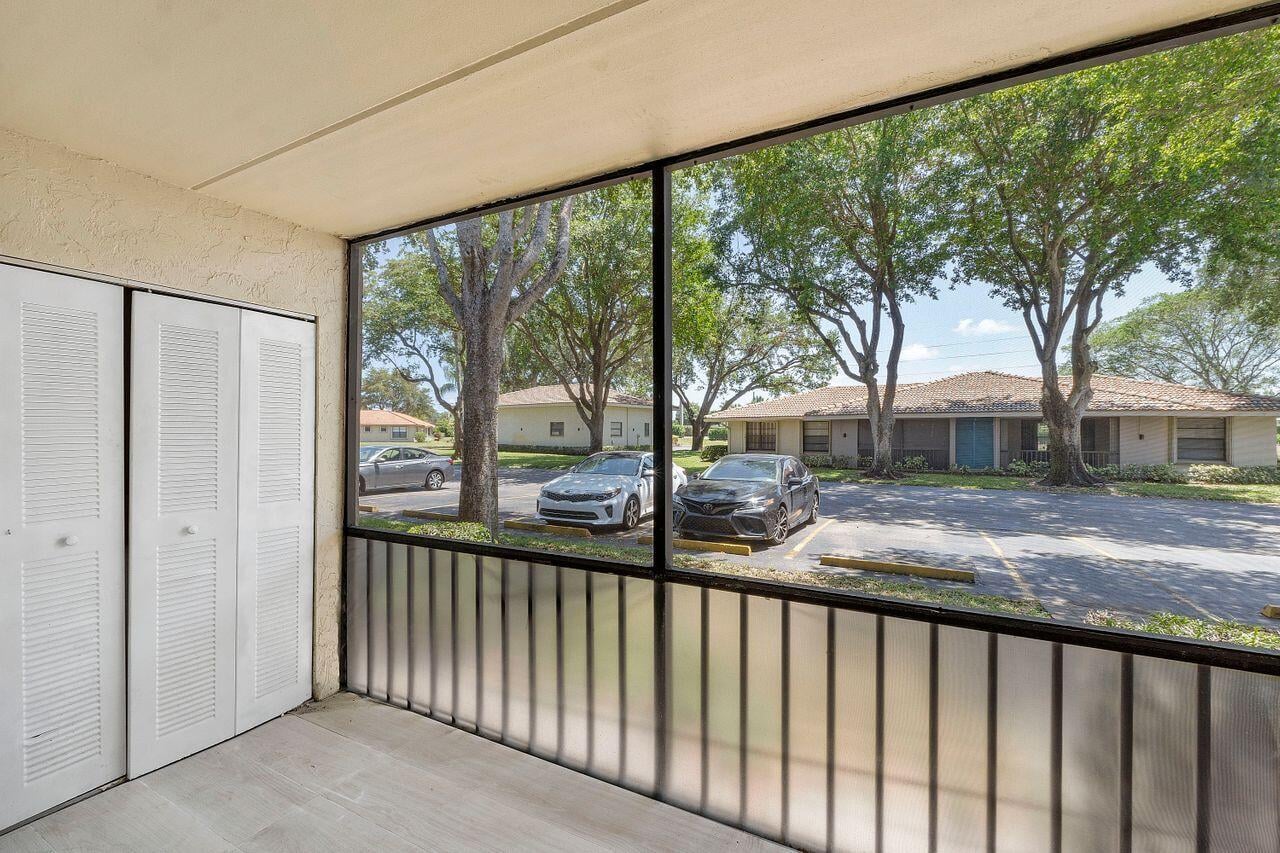 Unit 107 photo 23