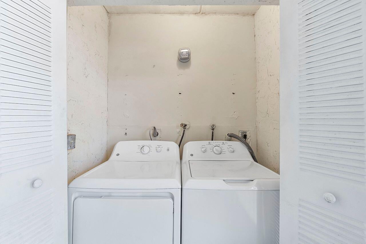Unit 107 photo 25
