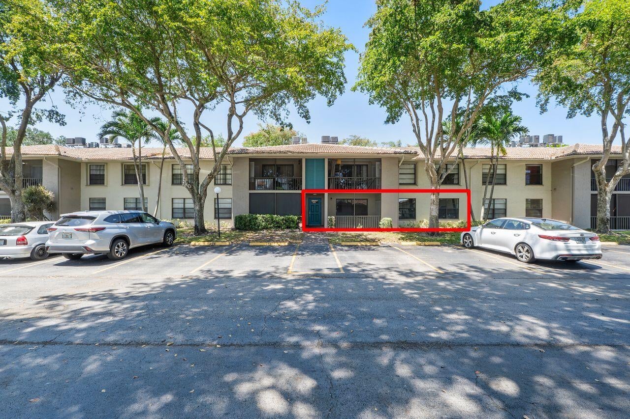 Unit 107 photo 27