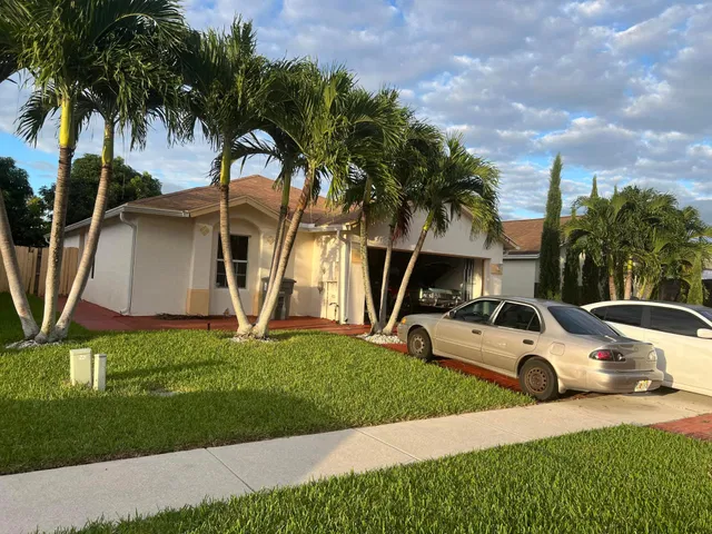 Residence photo 4