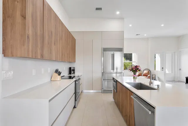 Residence photo 9