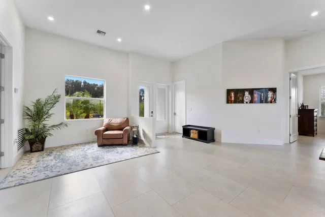 Residence photo 13
