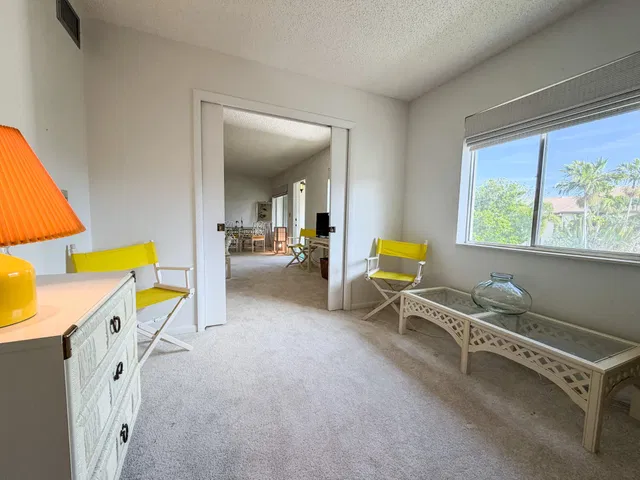 Unit C-2 photo 26