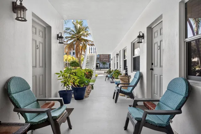 Singer Island Residence photo 8