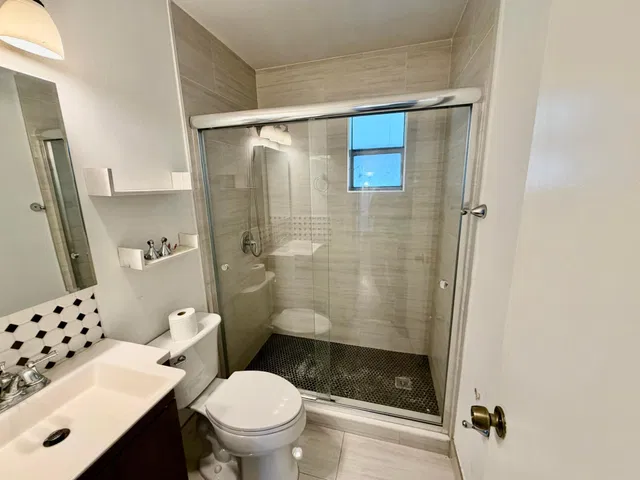 Residence photo 8