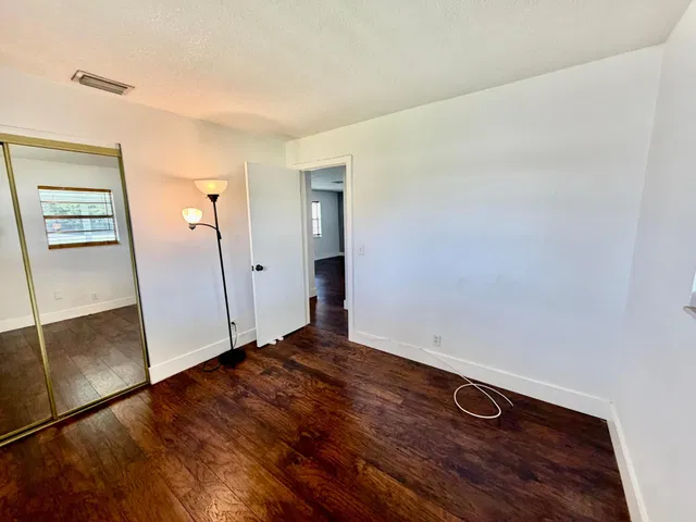 Residence photo 9
