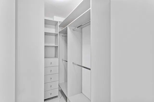 Unit 803 photo 20