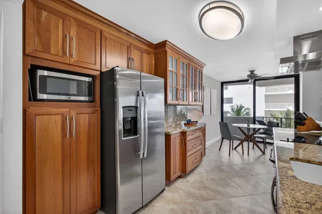 Singer Island Unit 1-406 photo 6