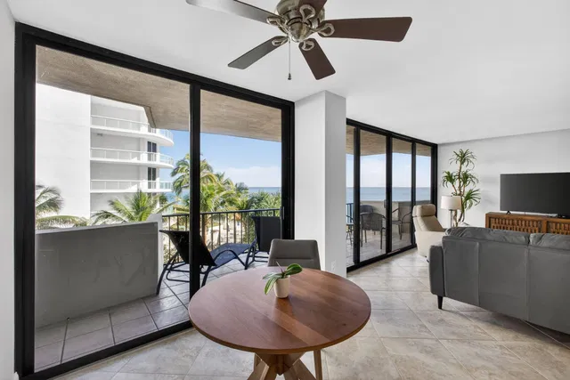 Singer Island Unit 1-406 photo 11