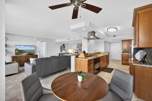 Singer Island Unit 1-406 photo 14