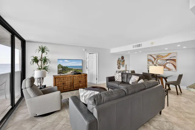 Singer Island Unit 1-406 photo 21