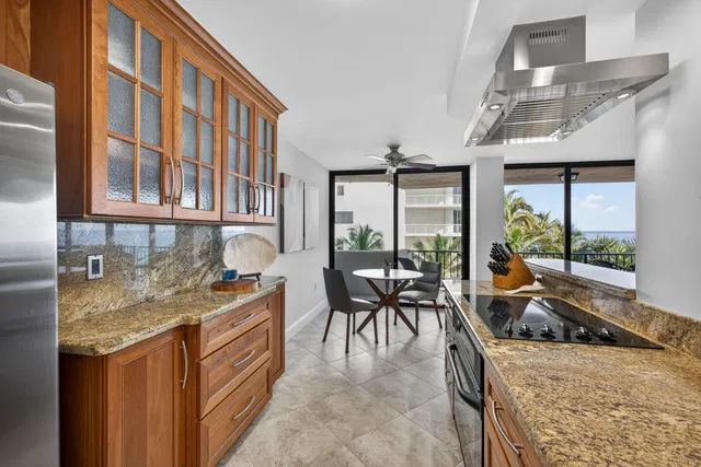 Singer Island Unit 1-406 photo 31