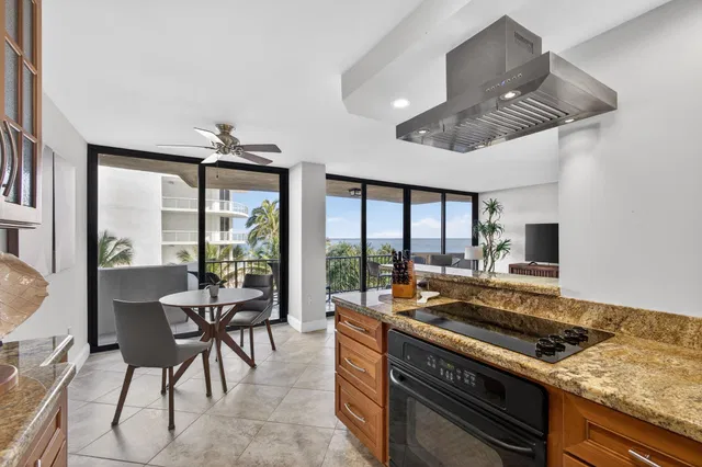 Singer Island Unit 1-406 photo 32