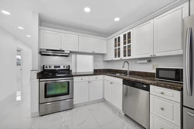 Residence photo 5