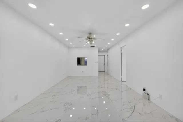 Residence photo 10