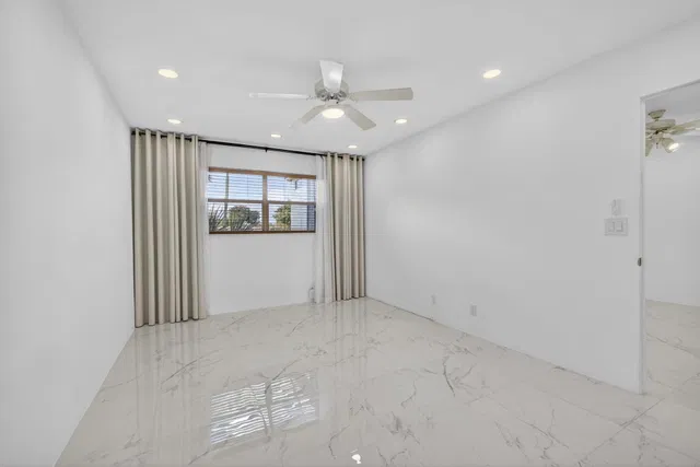 Residence photo 14