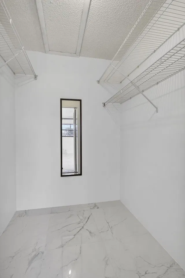 Residence photo 15
