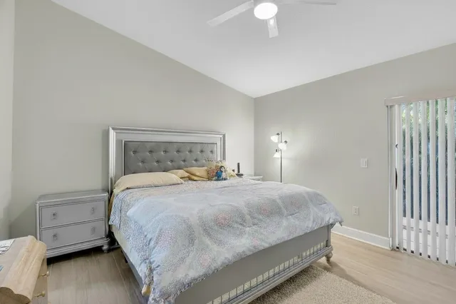 Residence photo 14