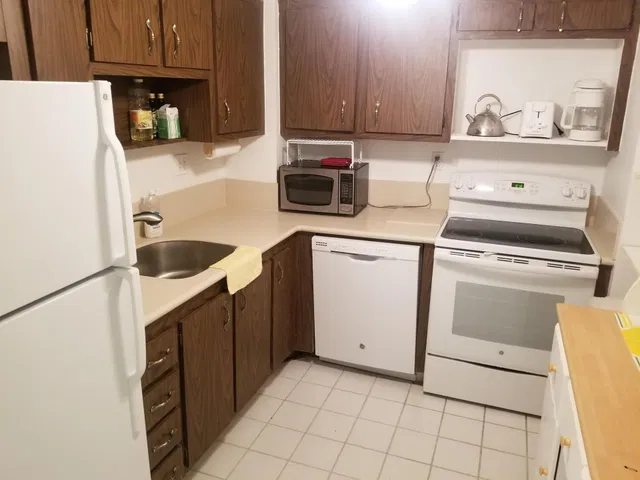  Unit 114 photo 14