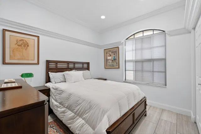 Residence photo 56