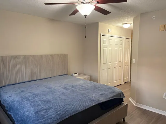 Unit 204 photo 7