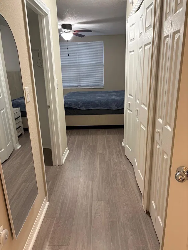 Unit 204 photo 8