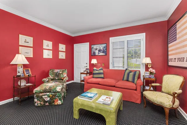 Residence photo 12